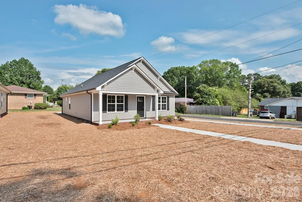 135 Beaver Street Landis, NC 28088