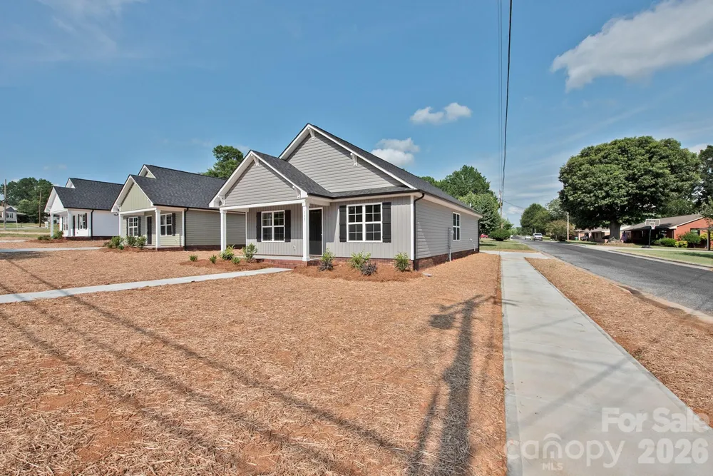 135 Beaver Street Landis, NC 28088
