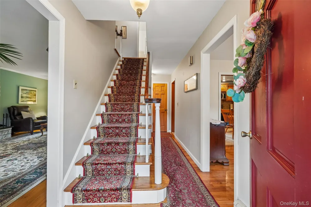 5 Lacona Road Mahopac, NY 10541