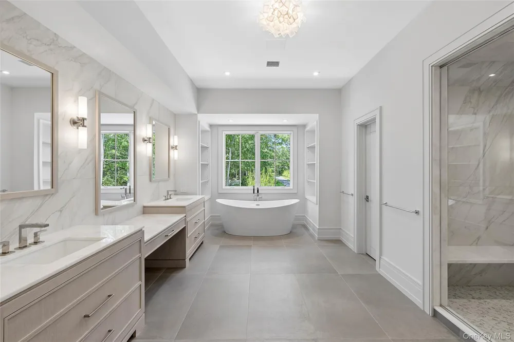 225 Norris Lane Bridgehampton, NY 11932