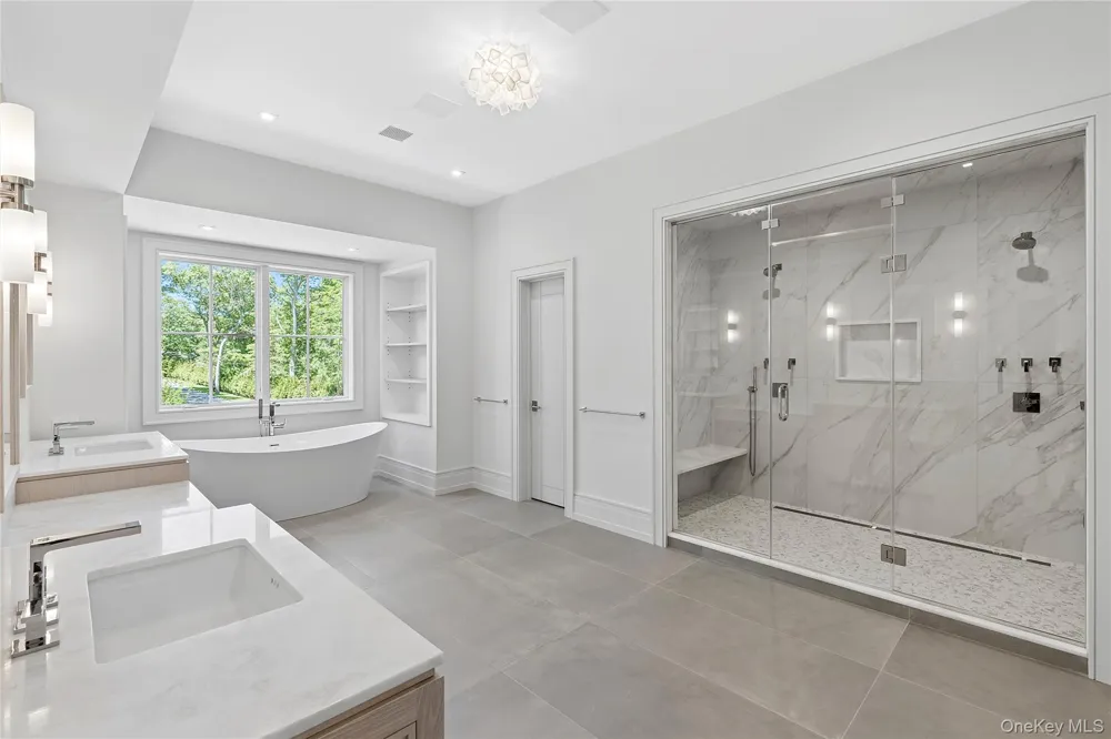 225 Norris Lane Bridgehampton, NY 11932