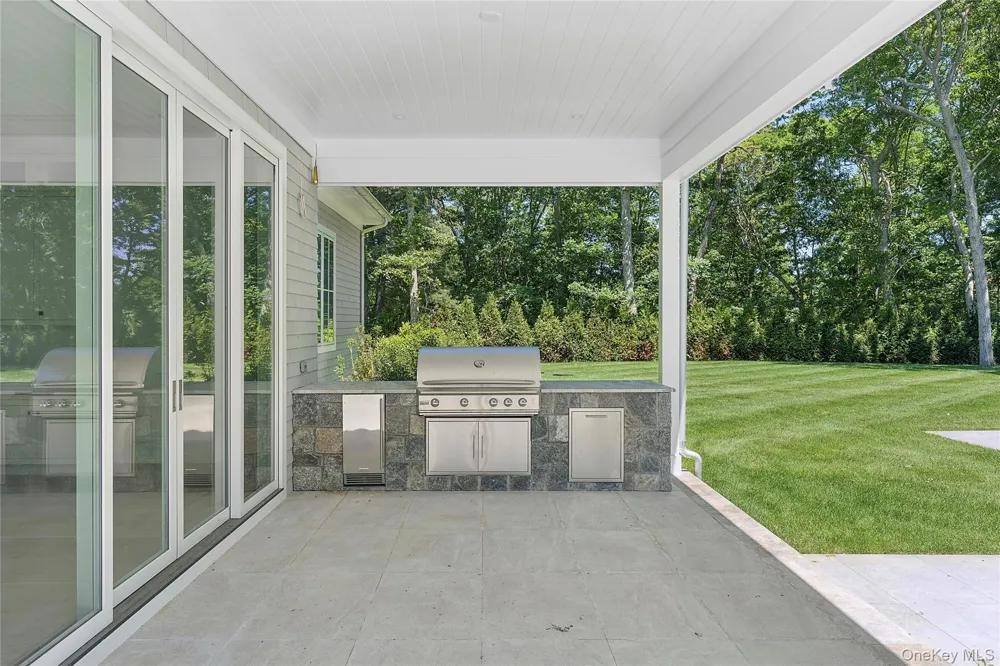 225 Norris Lane Bridgehampton, NY 11932