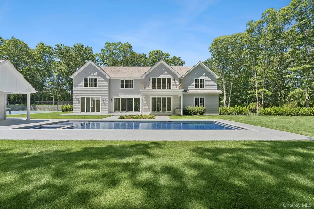 225 Norris Lane Bridgehampton, NY 11932