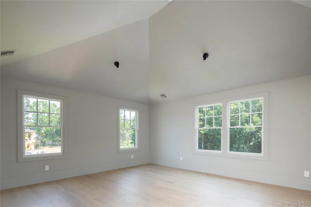 205 Kats Court East Marion, NY 11939