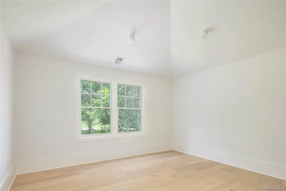 205 Kats Court East Marion, NY 11939