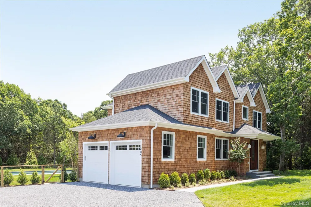 205 Kats Court East Marion, NY 11939