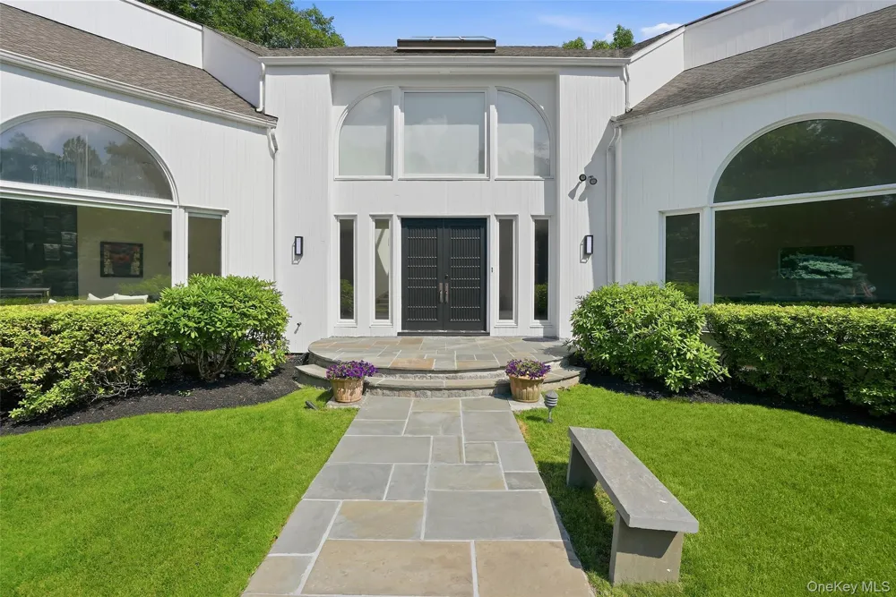 6 Hunting Trail Armonk, NY 10504