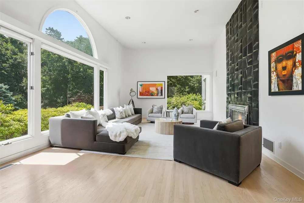 6 Hunting Trail Armonk, NY 10504