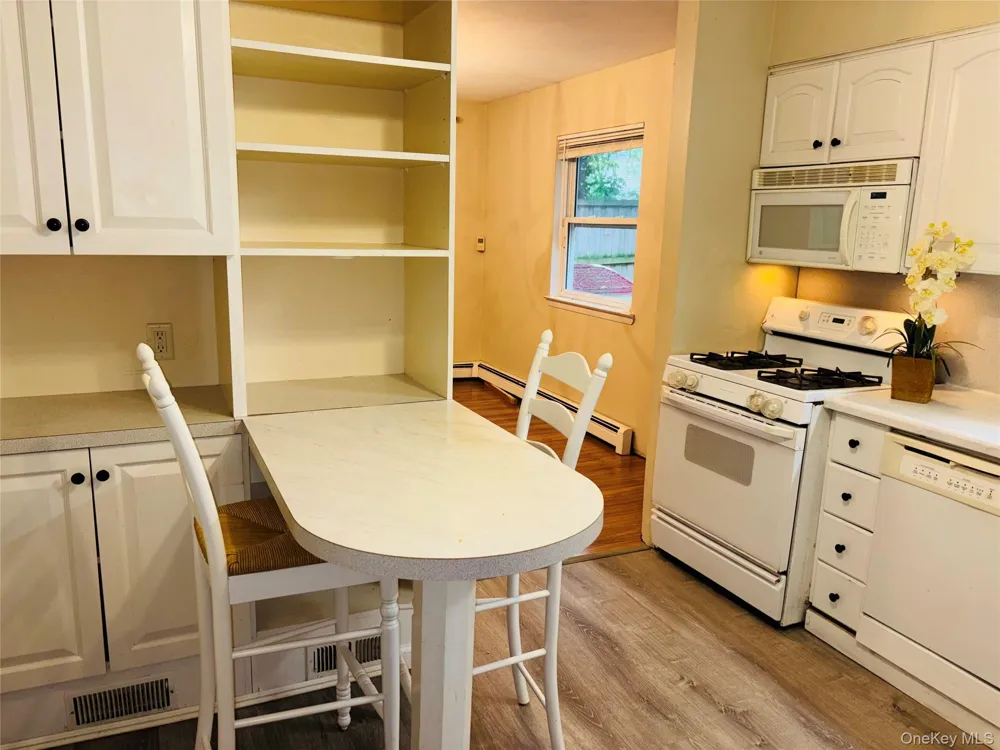 3 Altamont Avenue Sea Cliff, NY 11579