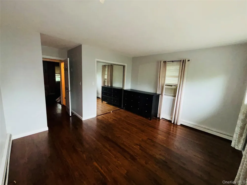 3 Altamont Avenue Sea Cliff, NY 11579