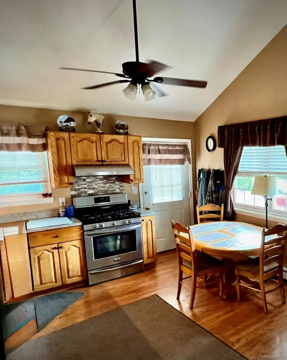89 Rugby Drive Shirley, NY 11967