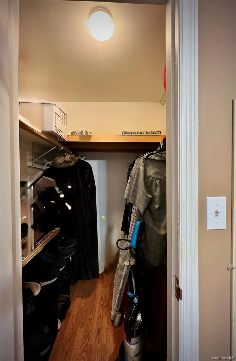 89 Rugby Drive Shirley, NY 11967