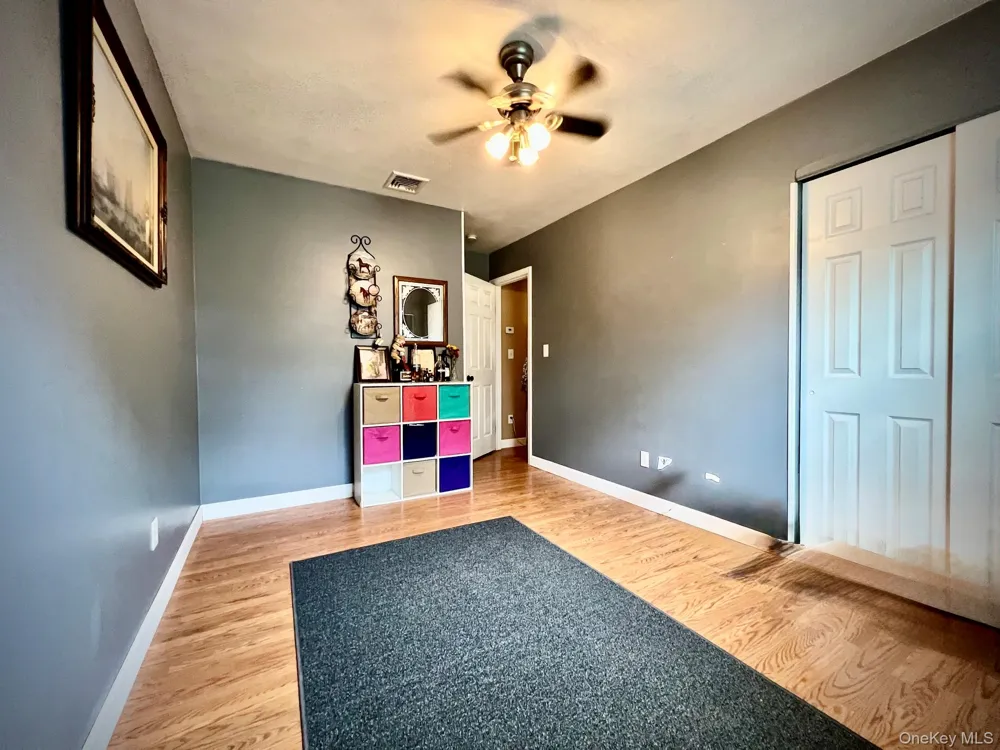 89 Rugby Drive Shirley, NY 11967