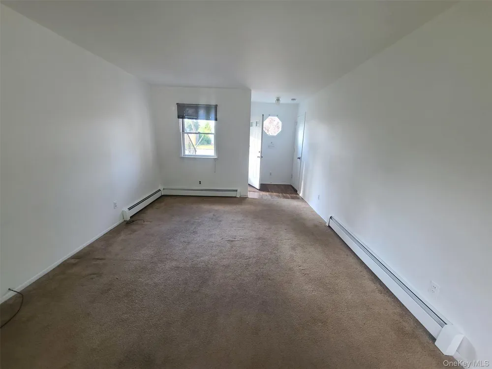 4 E Walnut Street #Floor 1 Central Islip, NY 11722