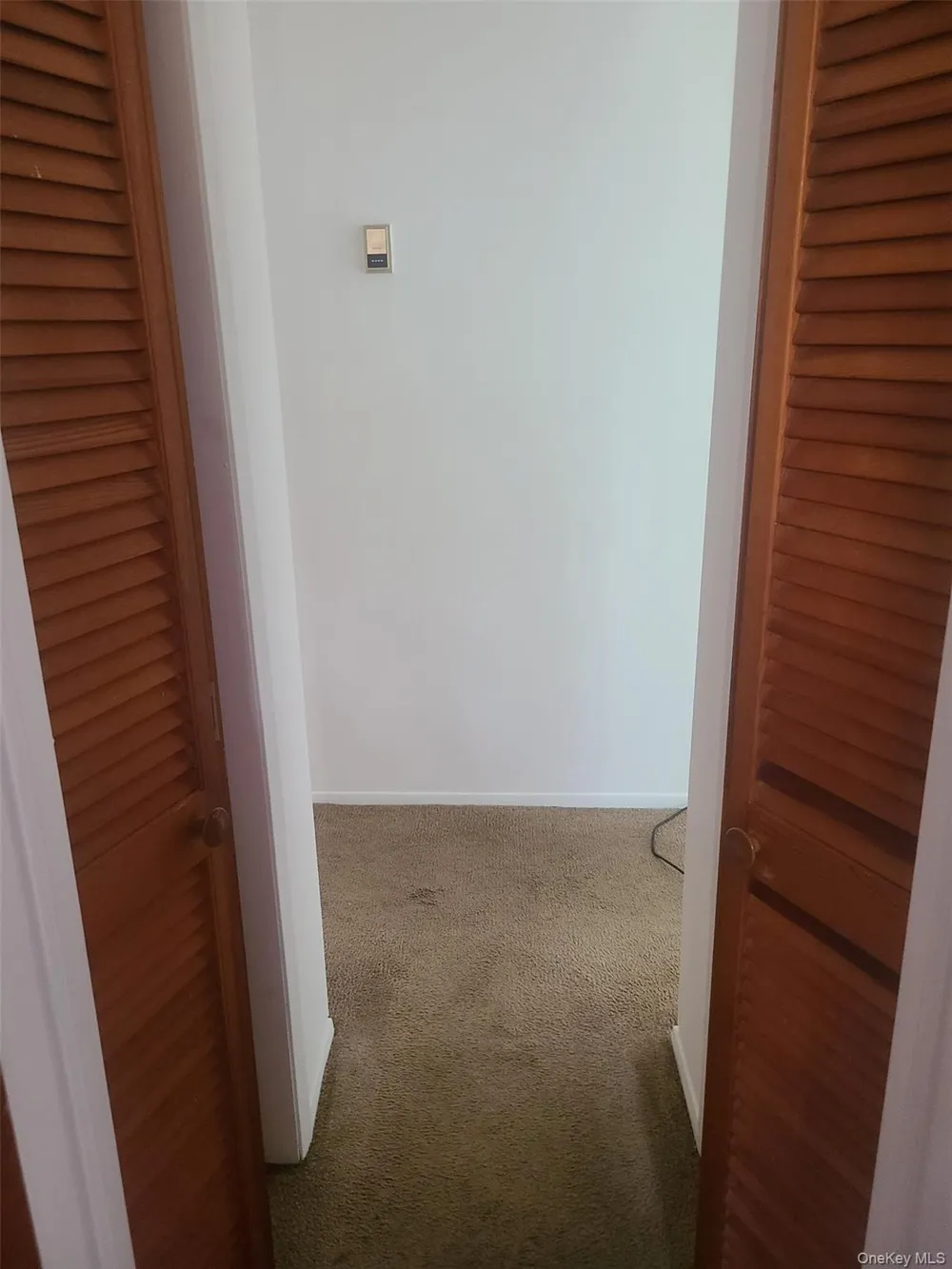 4 E Walnut Street #Floor 1 Central Islip, NY 11722