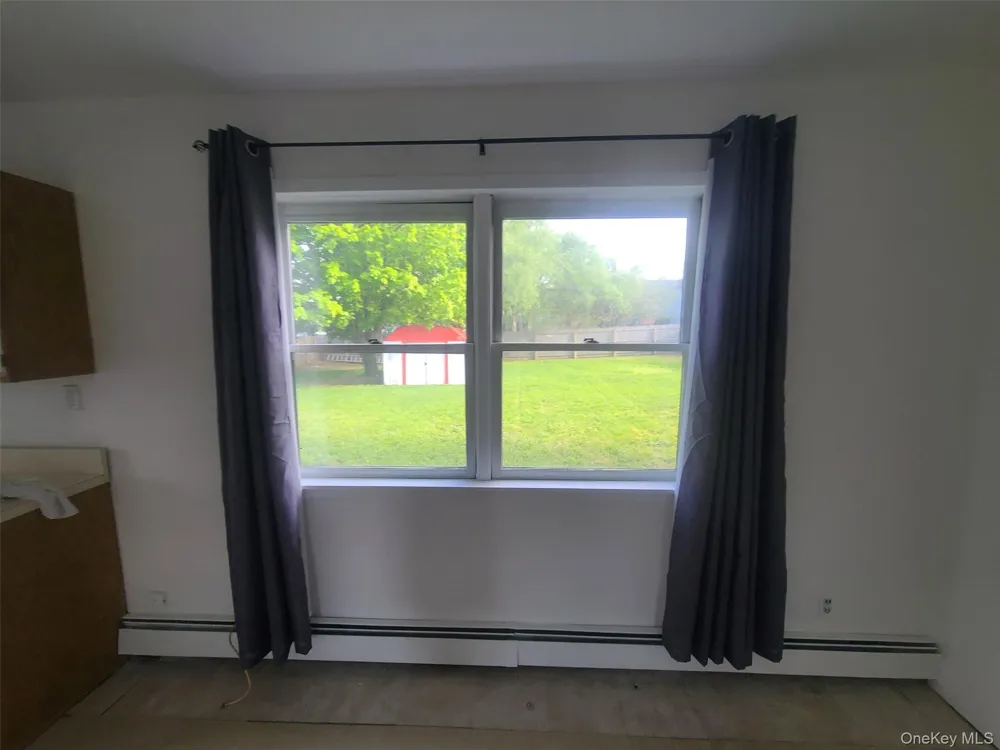 4 E Walnut Street #Floor 1 Central Islip, NY 11722