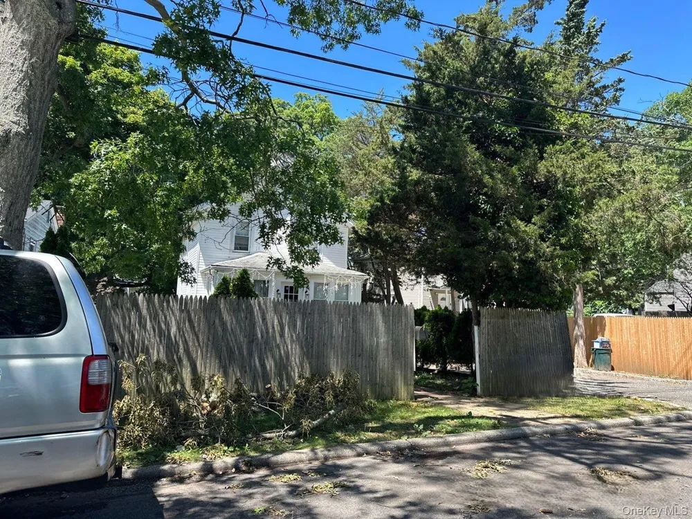 55 9th Avenue Huntington Station, NY 11746