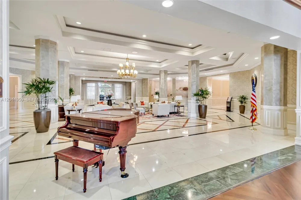 16100 Emerald Estates Dr #298 Weston, FL 33331