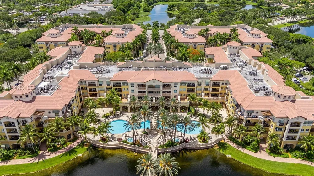 16100 Emerald Estates Dr #298 Weston, FL 33331