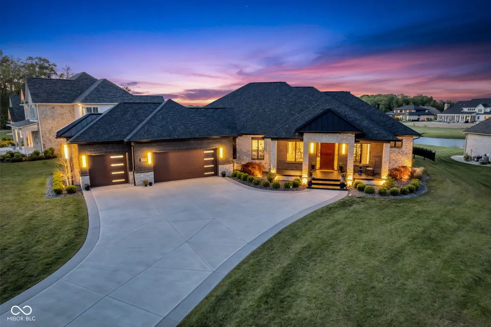 3995 Chapel Hill Court Bargersville, IN 46106