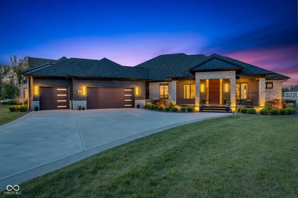 3995 Chapel Hill Court Bargersville, IN 46106