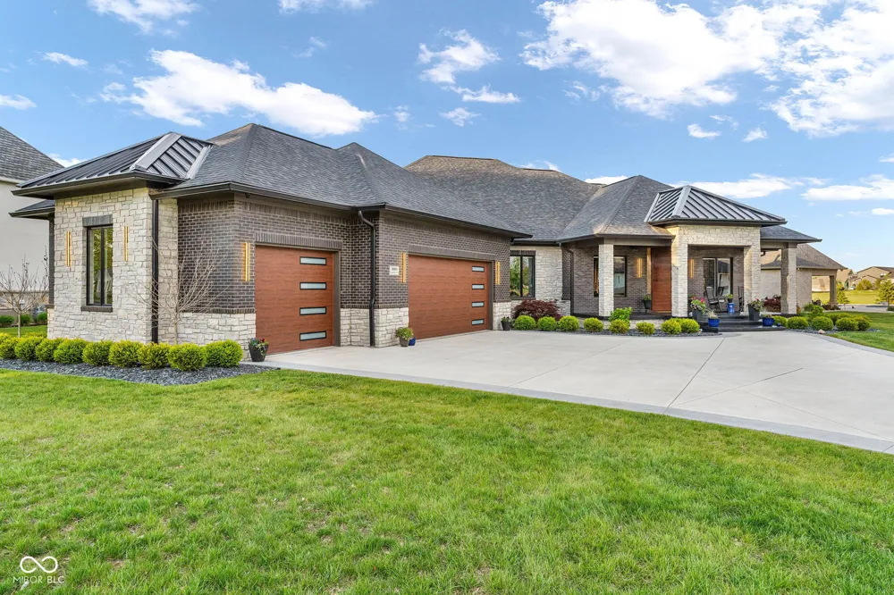 3995 Chapel Hill Court Bargersville, IN 46106