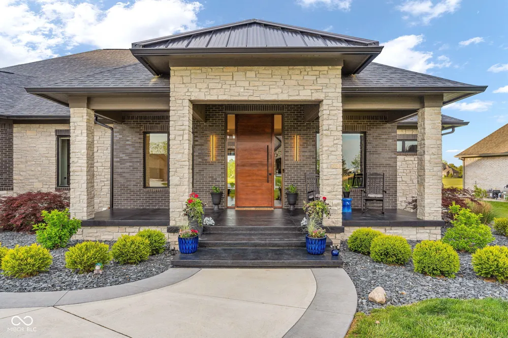 3995 Chapel Hill Court Bargersville, IN 46106