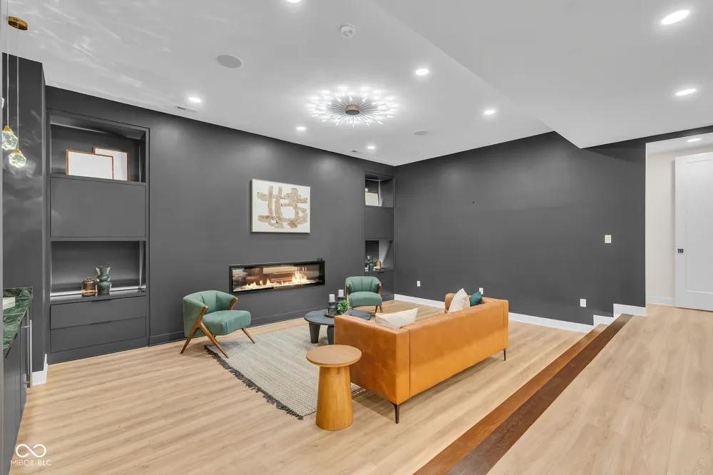 3995 Chapel Hill Court Bargersville, IN 46106