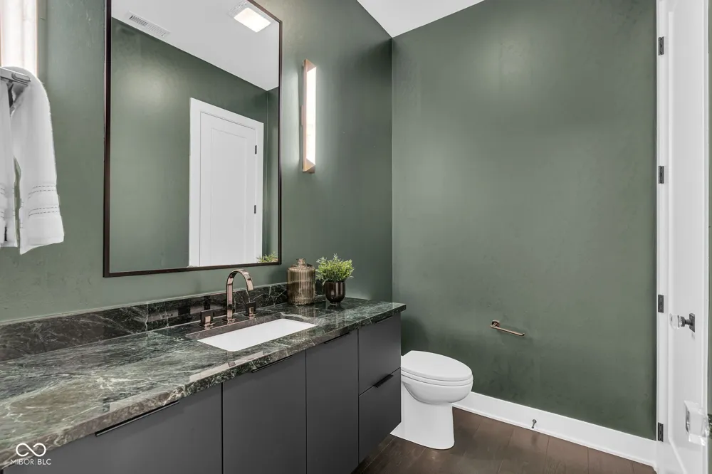 3995 Chapel Hill Court Bargersville, IN 46106