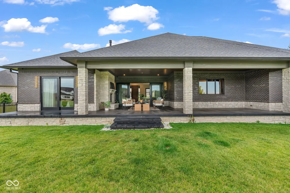 3995 Chapel Hill Court Bargersville, IN 46106