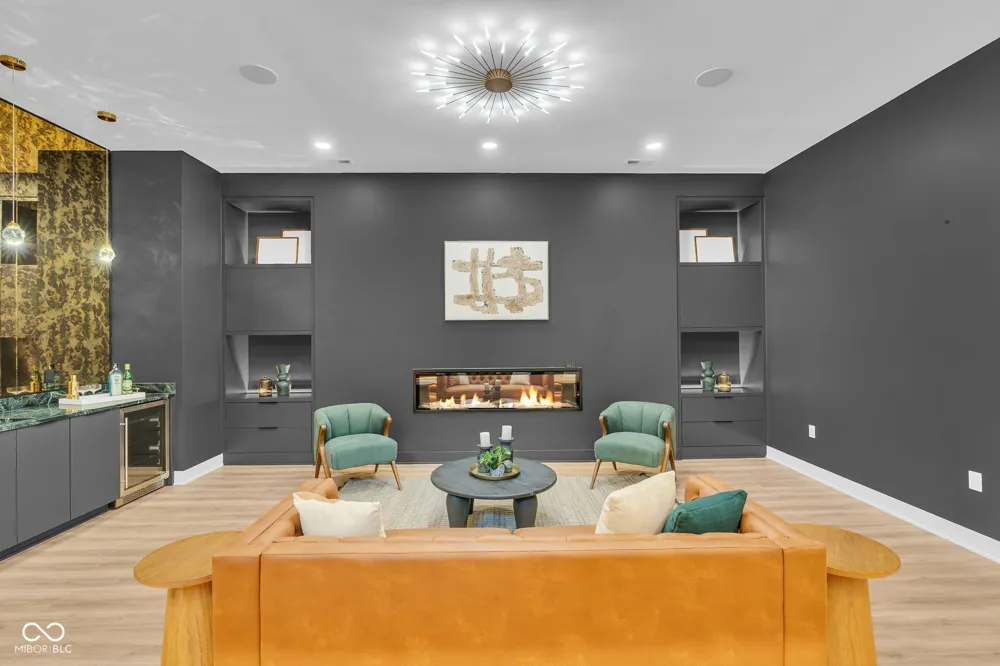 3995 Chapel Hill Court Bargersville, IN 46106