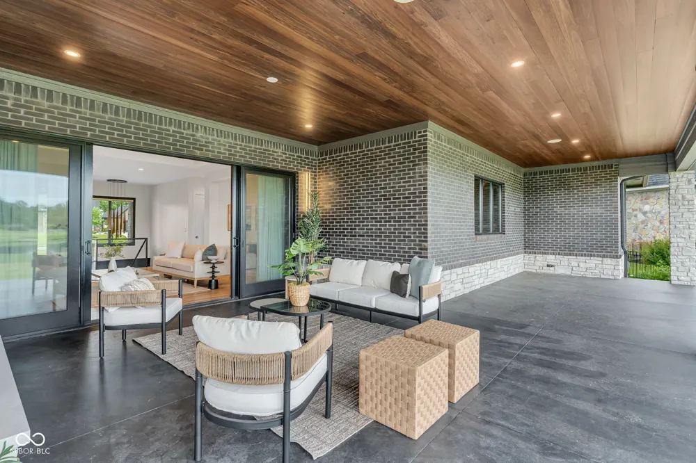 3995 Chapel Hill Court Bargersville, IN 46106