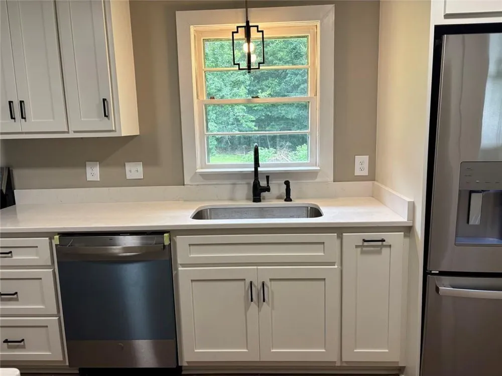 115 Pineview Lane Hartwell, GA 30643