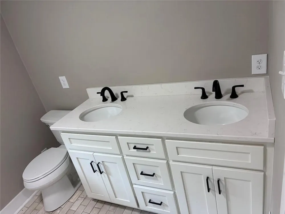 115 Pineview Lane Hartwell, GA 30643