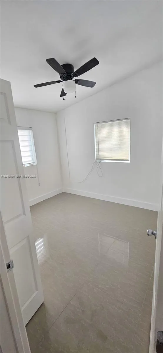 4211 SW 38th St West Park, FL 33023