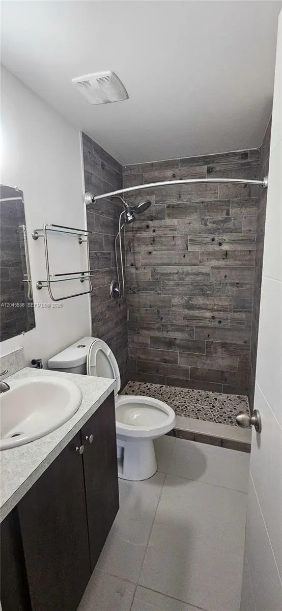 4211 SW 38th St West Park, FL 33023