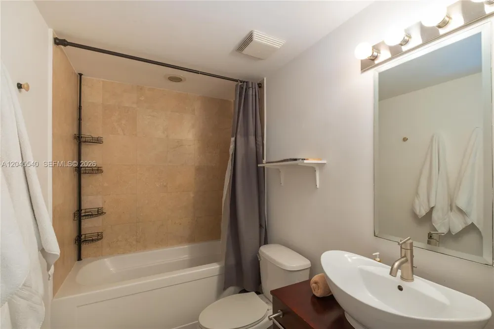 350 S Miami Ave #306 Miami, FL 33130