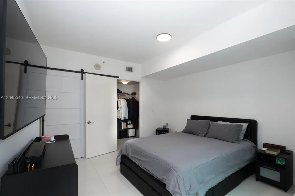 350 S Miami Ave #306 Miami, FL 33130