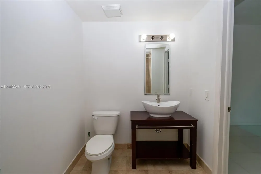 350 S Miami Ave #306 Miami, FL 33130
