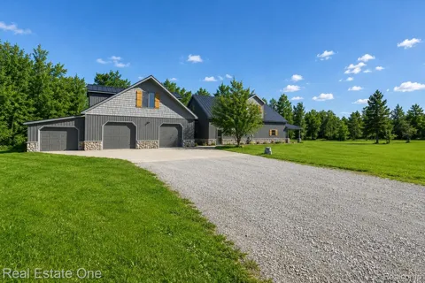 7250 Artesian Trail