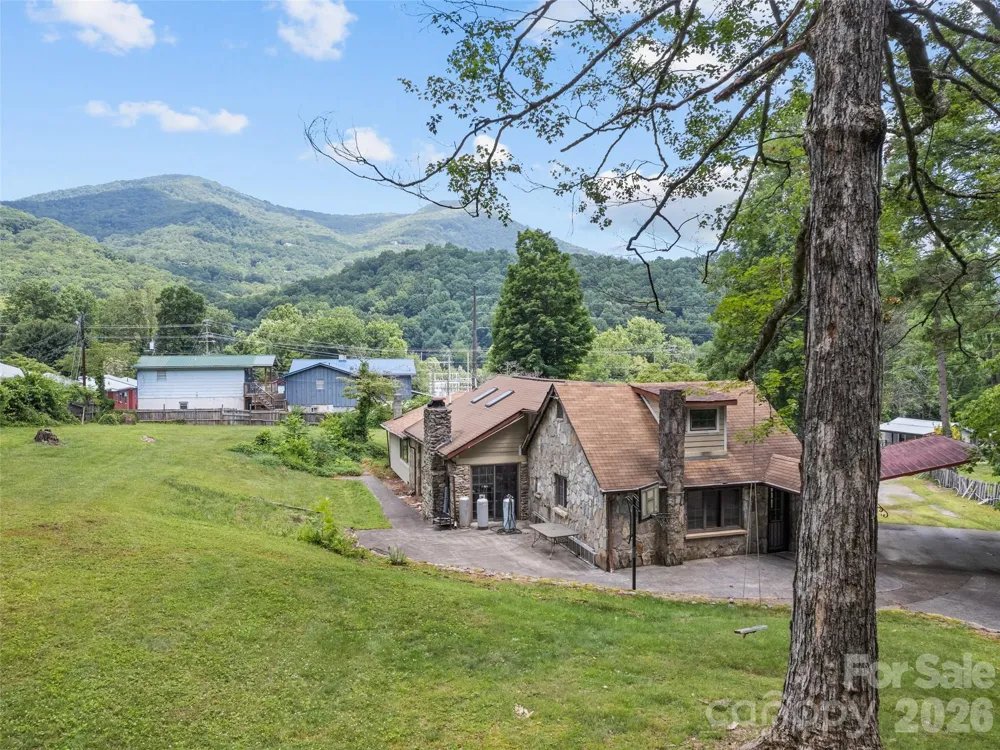 64 Turner Branch Maggie Valley, NC 28751