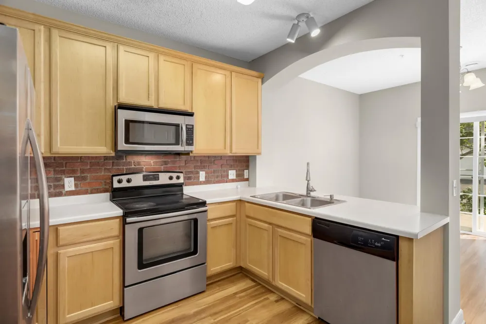17770 66th Avenue Maple Grove, MN 55311