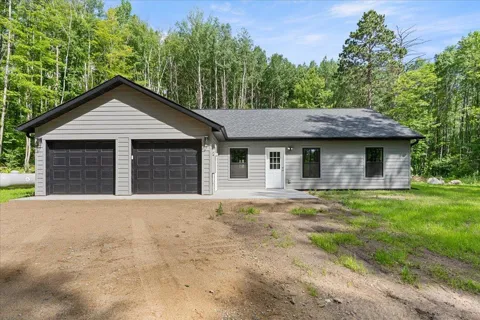 121 Ridgeway Path