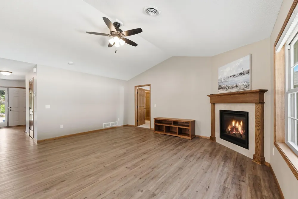 1703 8th Avenue Princeton, MN 55371