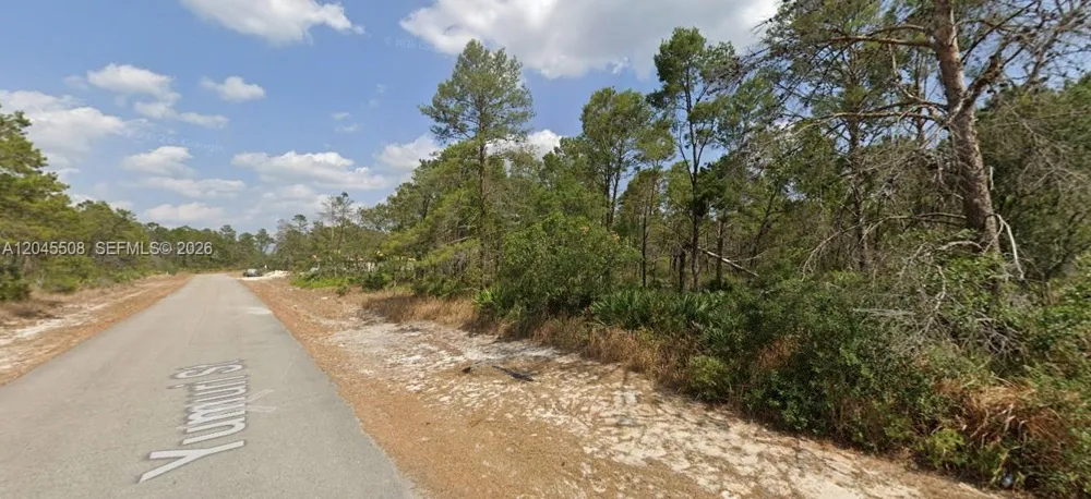 7711 Yumuri St Sebring, FL 33872