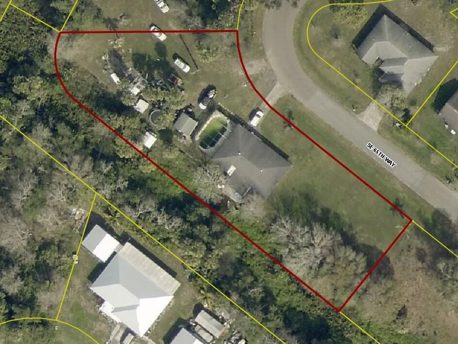 8956 SE 65th Way Okeechobee, FL 34974