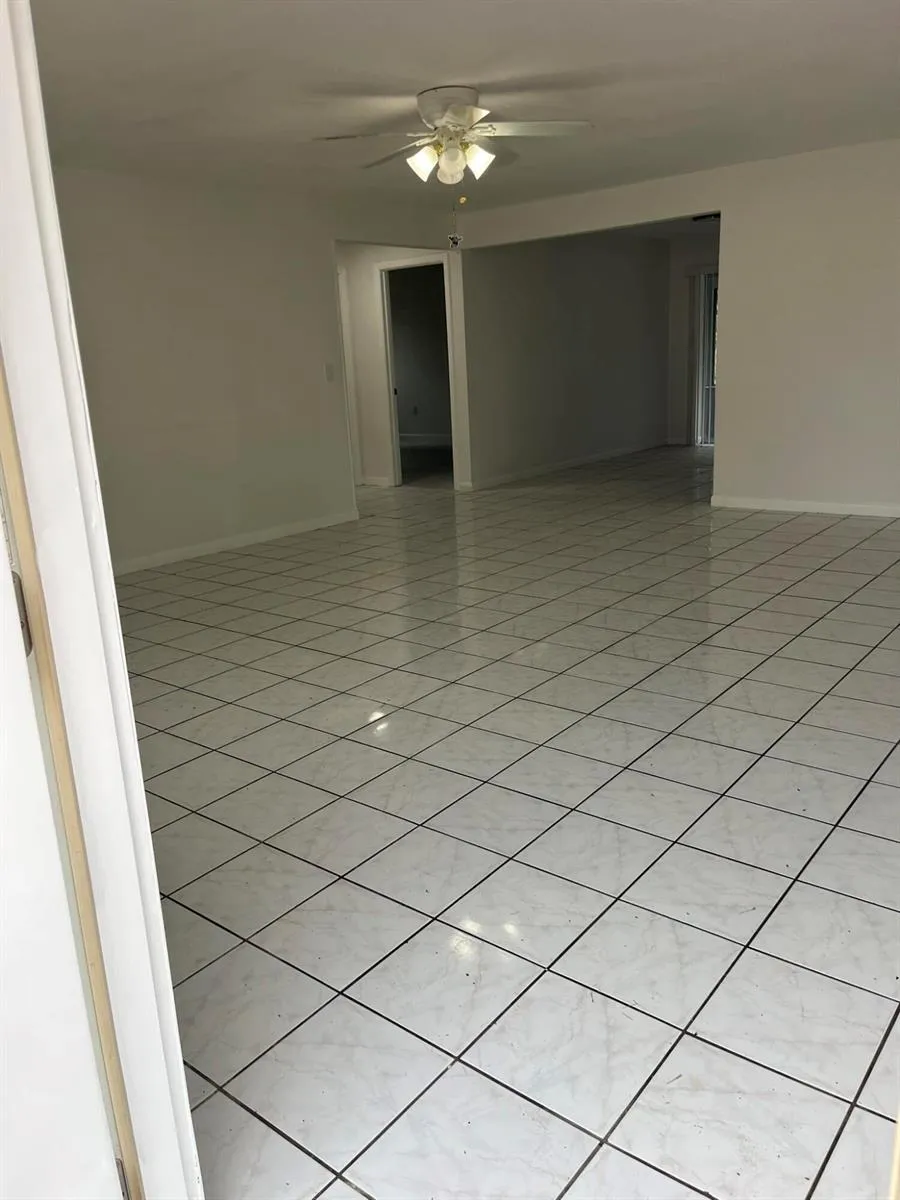 8956 SE 65th Way Okeechobee, FL 34974