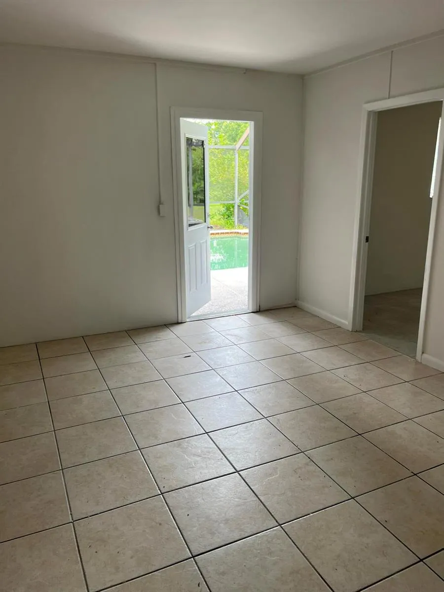 8956 SE 65th Way Okeechobee, FL 34974