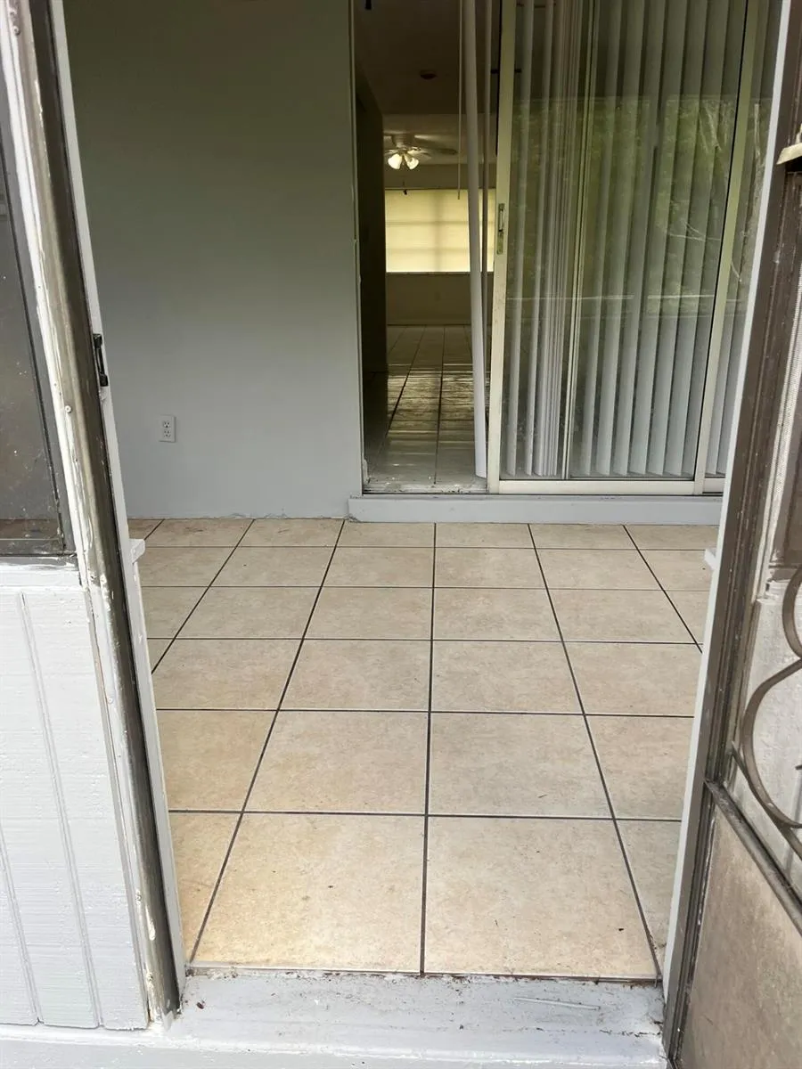 8956 SE 65th Way Okeechobee, FL 34974