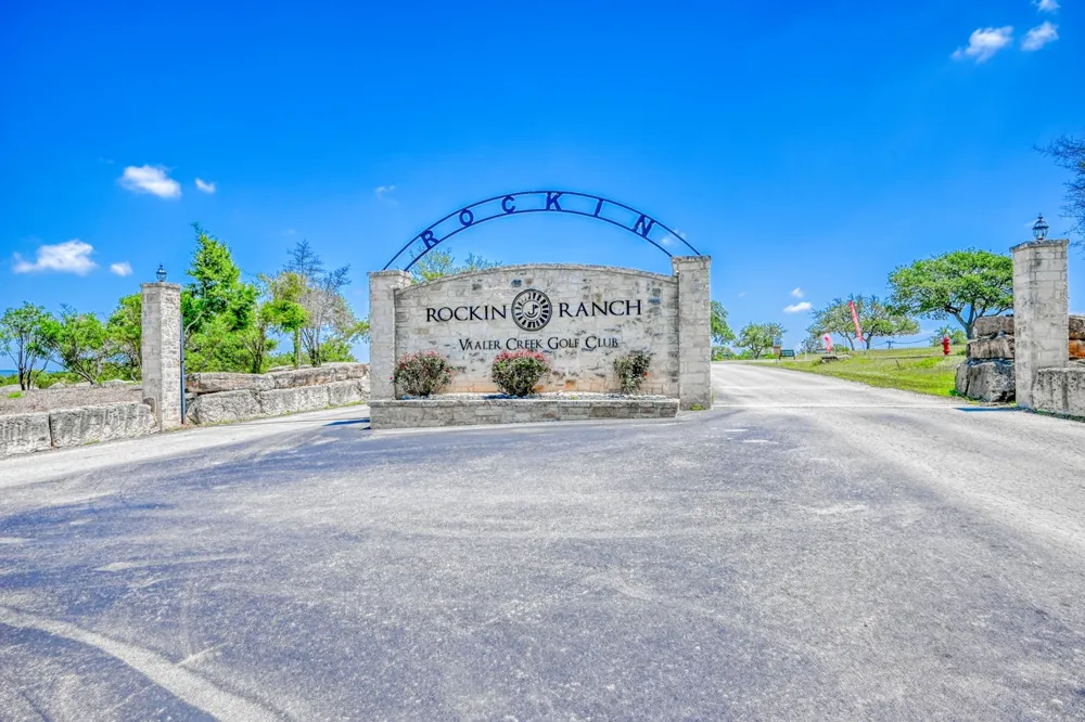 121 Asa Harold Blanco, TX 78606